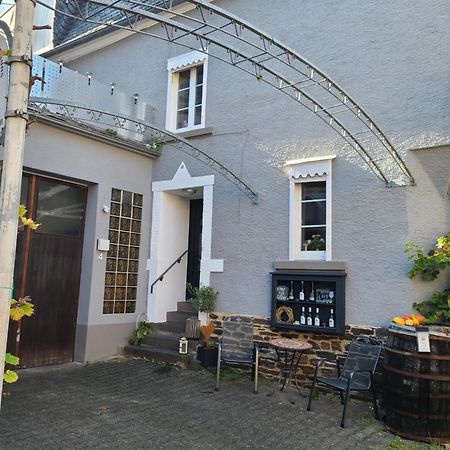 Weingut Matthias Dauns Apartment Reil Exterior photo
